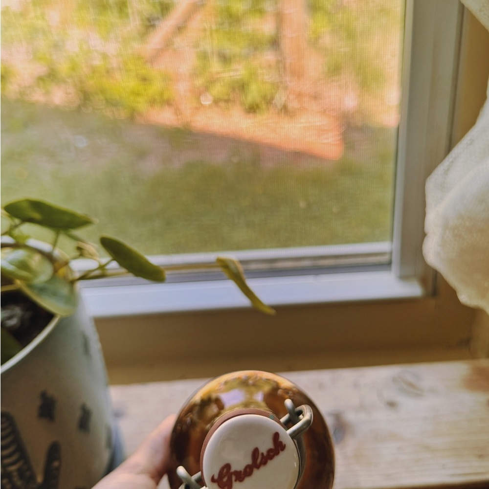 Grolsch Amber Brown Beer Bottle w/Porcelain Swing Top Lid Stopper - Picture 2 of 5